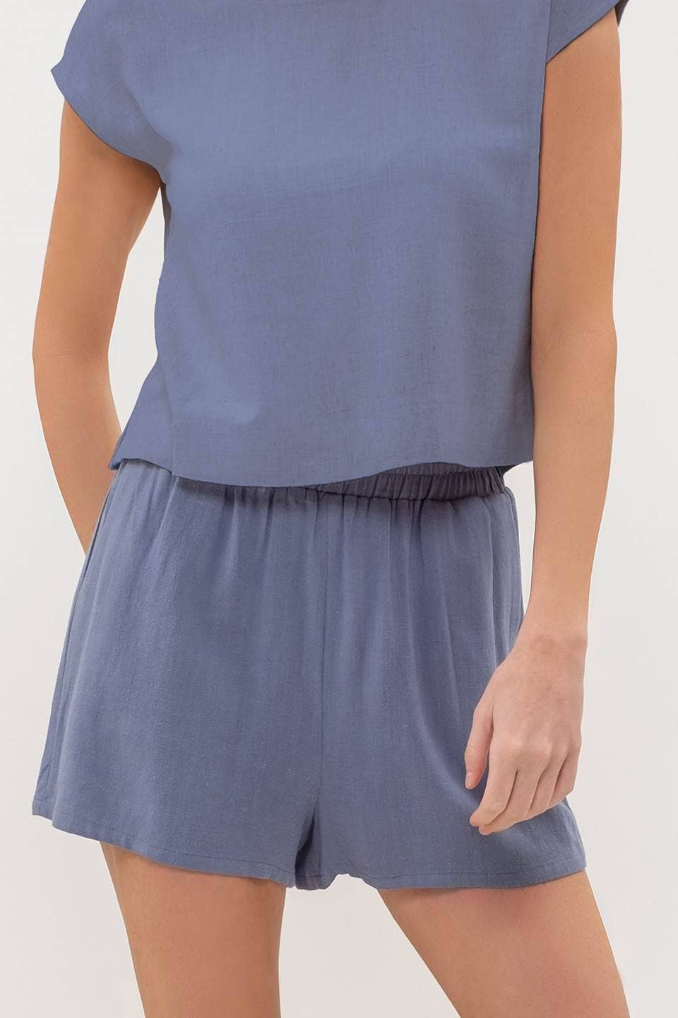 HIGH WAIST LINEN SHORTS