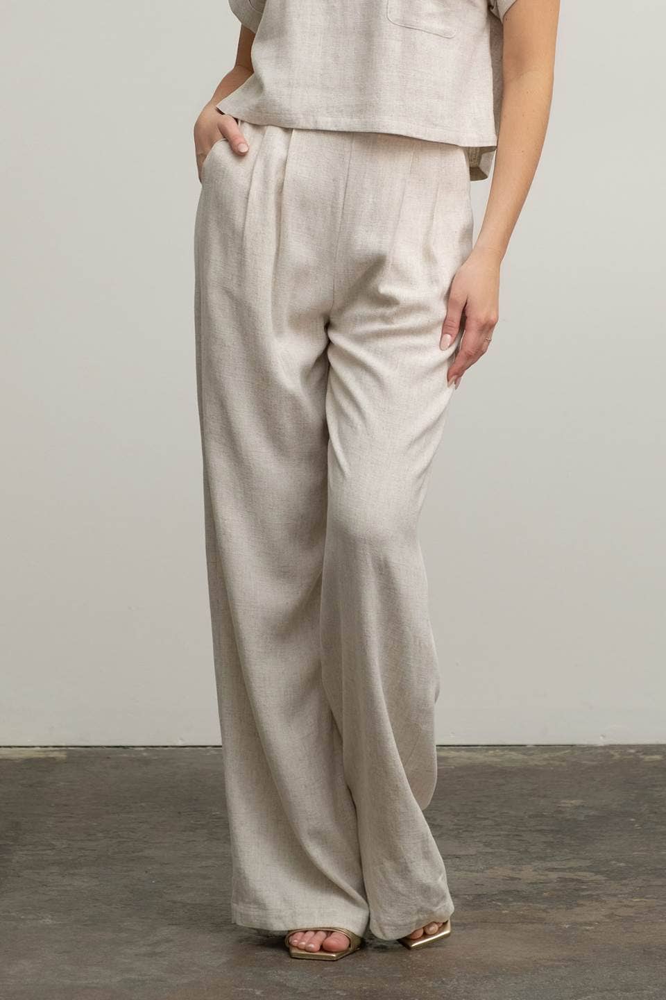 HIGH WAIST WIDE LEG PLEATED LINEN PANTS