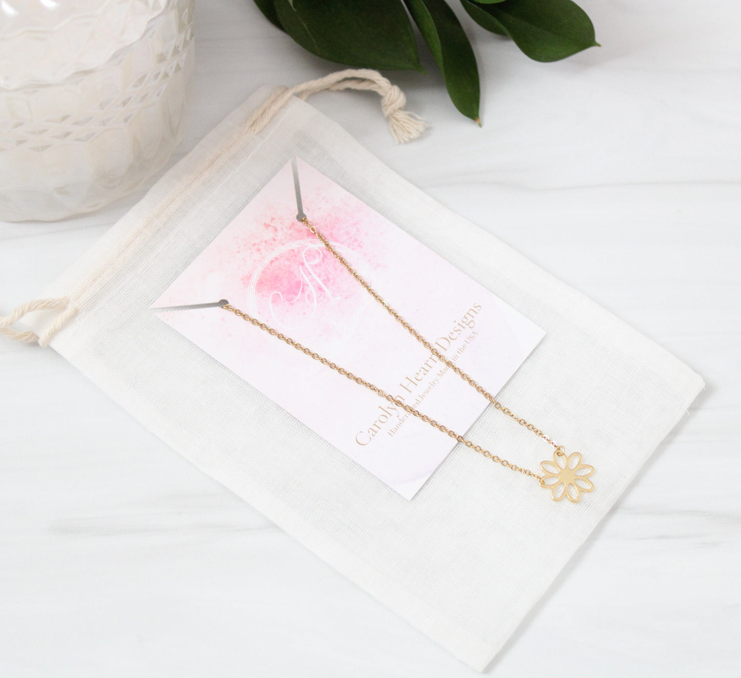 Bloom Flower Necklace in Gold