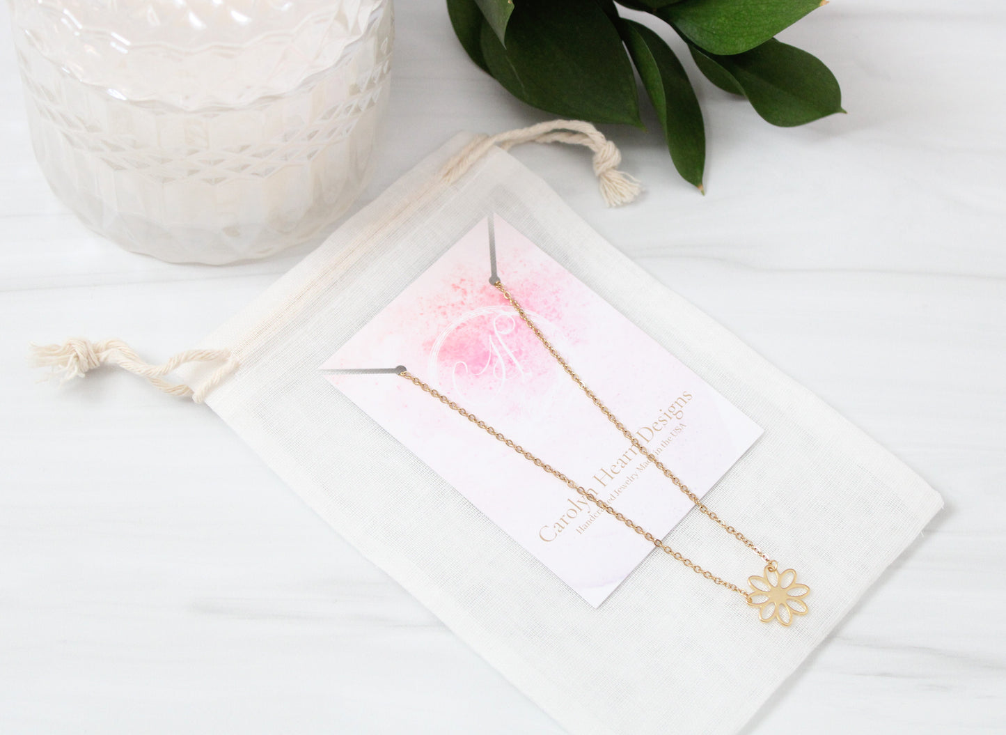 Bloom Flower Necklace in Gold