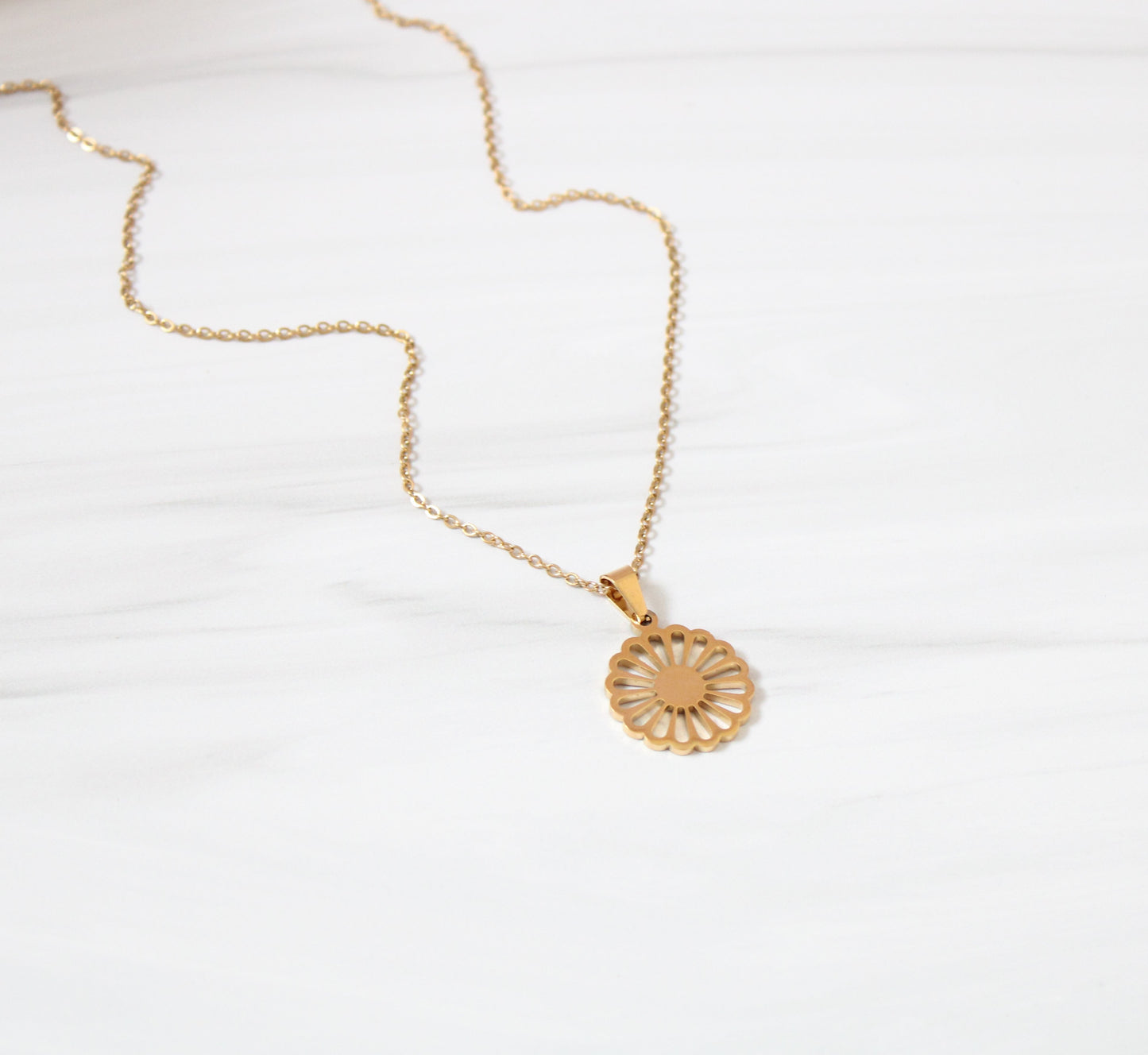 Blossom Flower Necklace in Gold